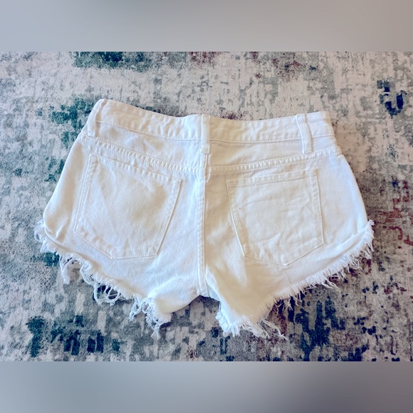 White Distressed Denim Shorts Size S (4-6) - Picture 4 of 13
